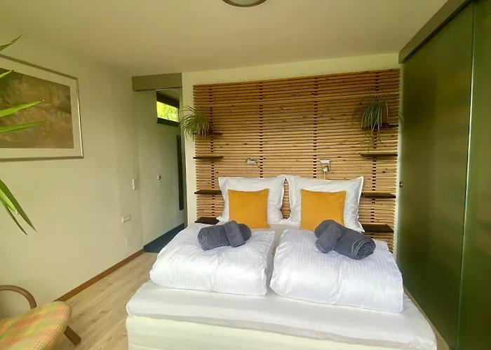 Hartweger House カプルーン